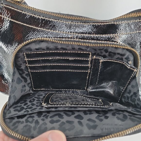 ✨ Perlina New York Black Patent Leather Shoulder Bag – Chic & Functional ✨ - Picture 4 of 14